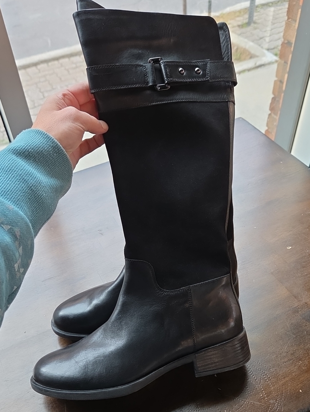 Geox Size EU 39 US 9 Women's Black Leather Tall Boots with Buckle Detail